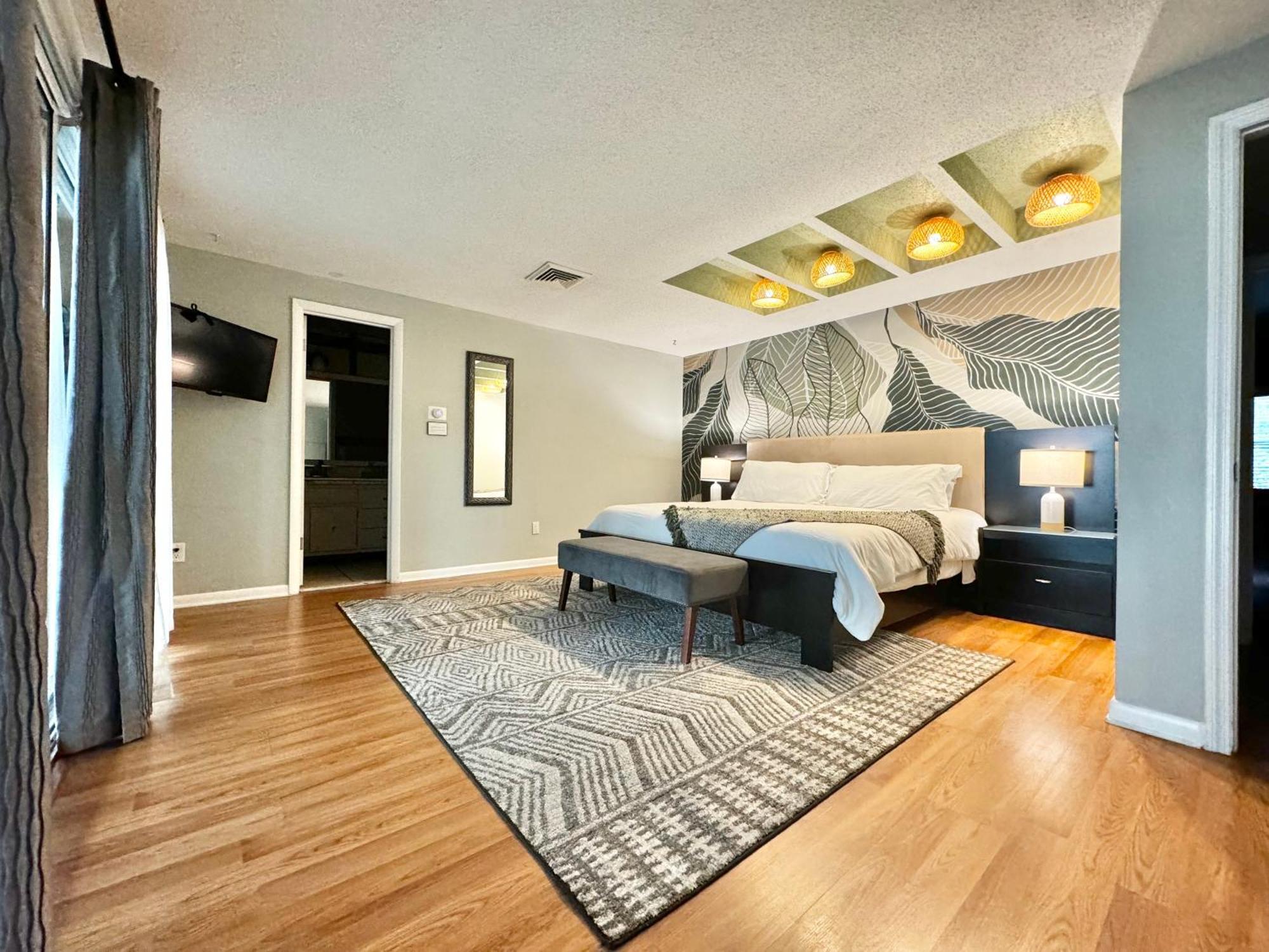Spacious Lakefront House With Pool, Hottub, & Boating 올랜도 외부 사진